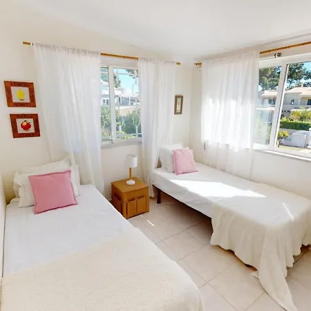 Sunset,sleeps 9,heatable Pool,walk To Marina * Vilamoura