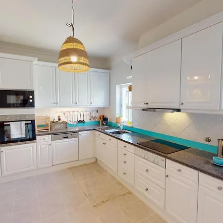 Sunset,sleeps 9,heatable Pool,walk To Marina Villa *